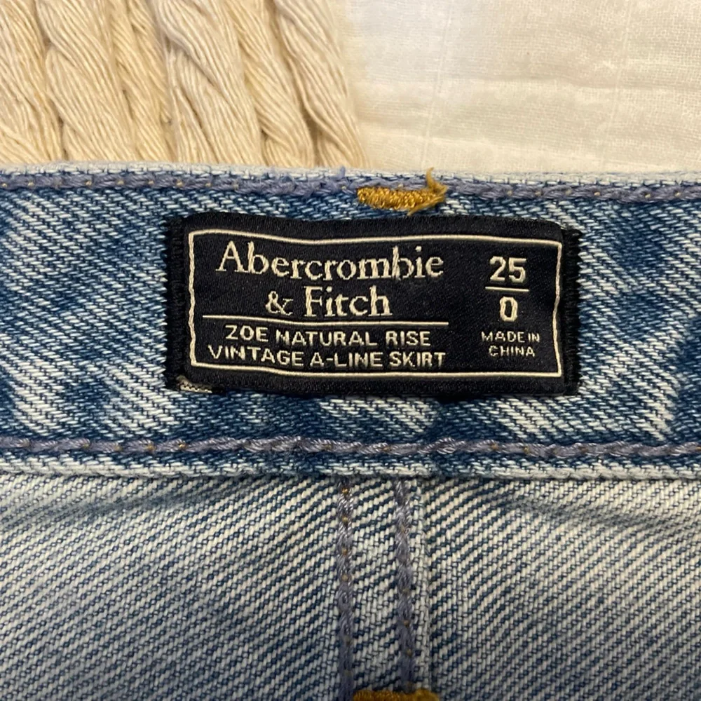 ABERCROMBIE & FITCH Zoe Natural Rise Vintage A-Line Skirt Denim Mini Y2K Size 0